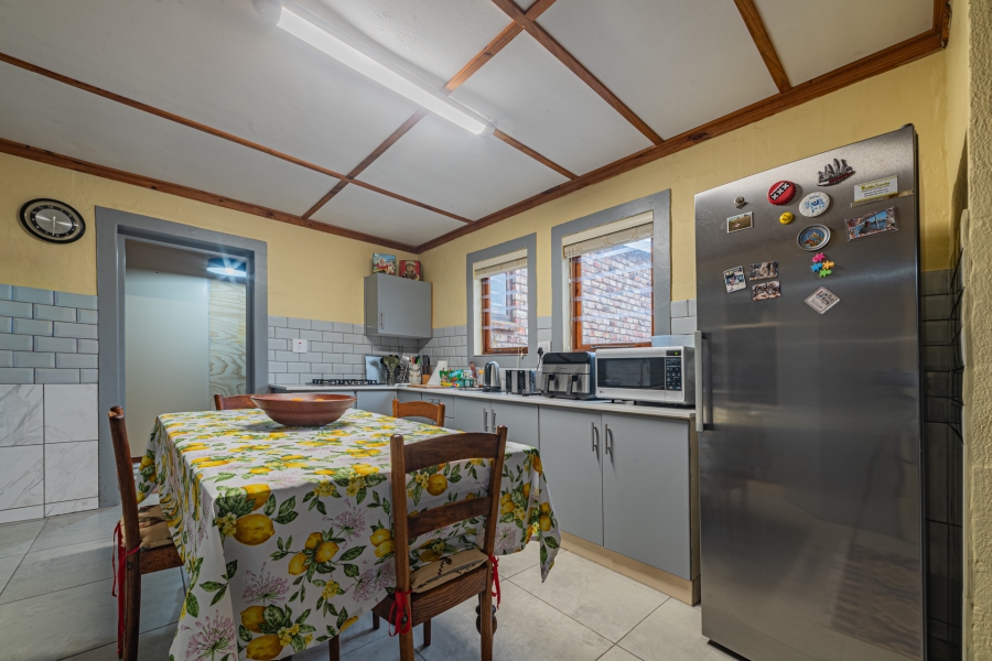 3 Bedroom Property for Sale in Fraaiuitsig Western Cape